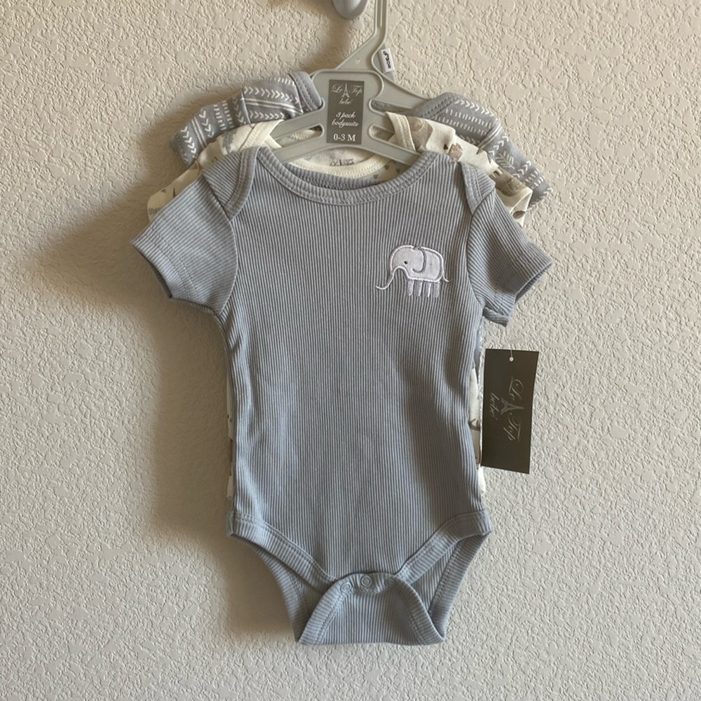 Le Top Bebe Newborn Baby Elephant 3 pc. short sleeve bodysuit, Size 0-3 months